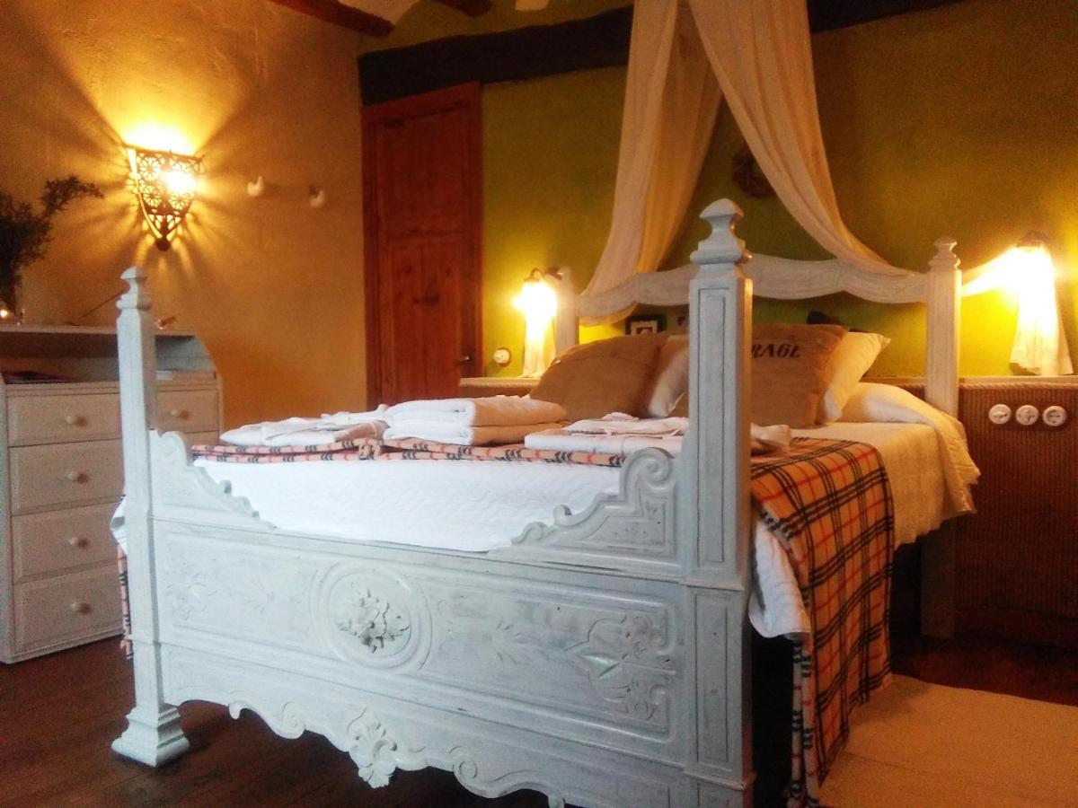 Les Vinyes Alojamiento Rural Boutique & Spa Vilardida Ngoại thất bức ảnh