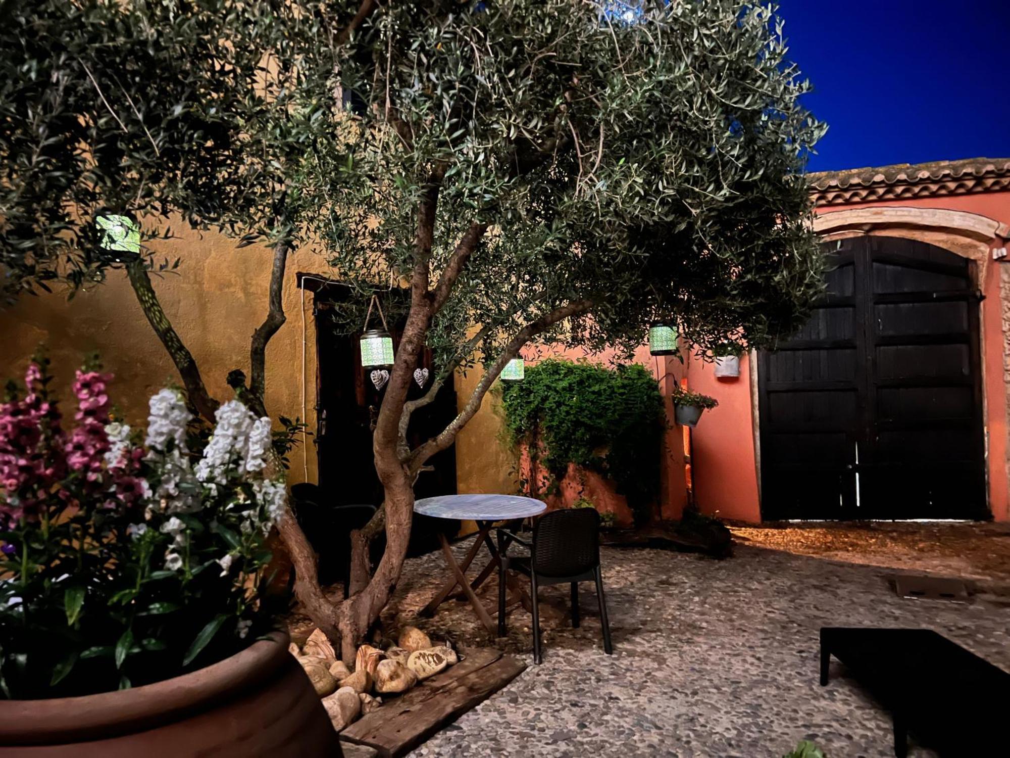 Les Vinyes Alojamiento Rural Boutique & Spa Vilardida Ngoại thất bức ảnh