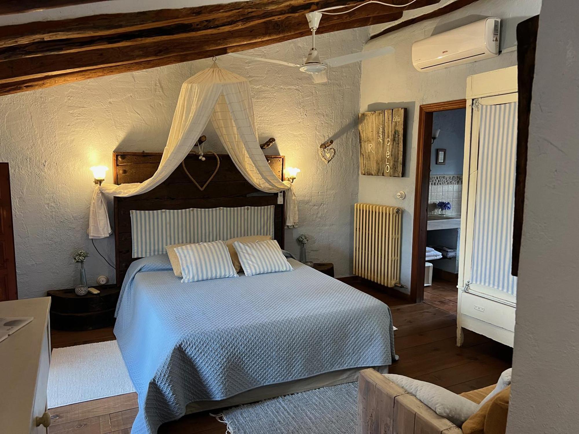 Les Vinyes Alojamiento Rural Boutique & Spa Vilardida Ngoại thất bức ảnh