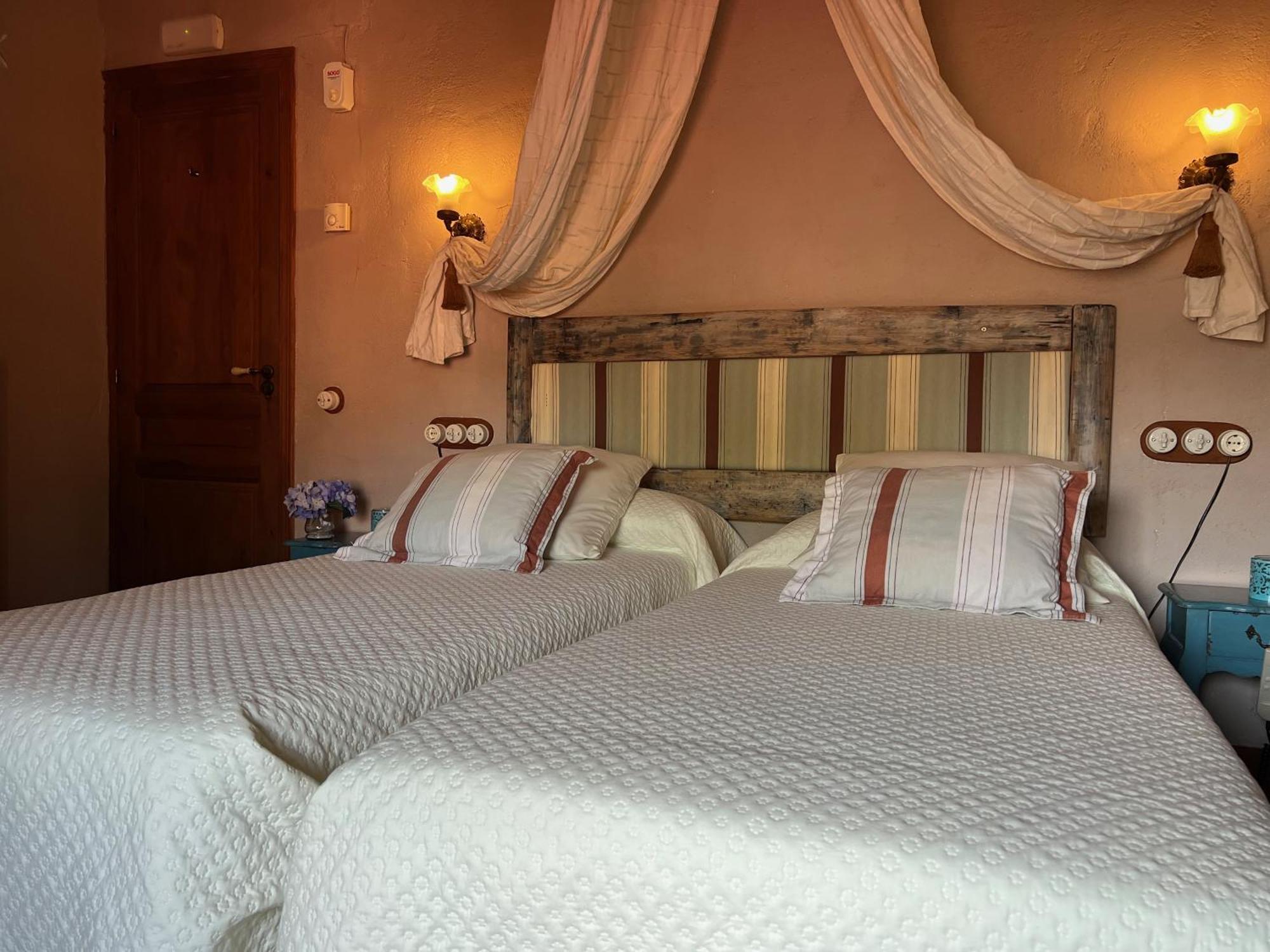Les Vinyes Alojamiento Rural Boutique & Spa Vilardida Ngoại thất bức ảnh