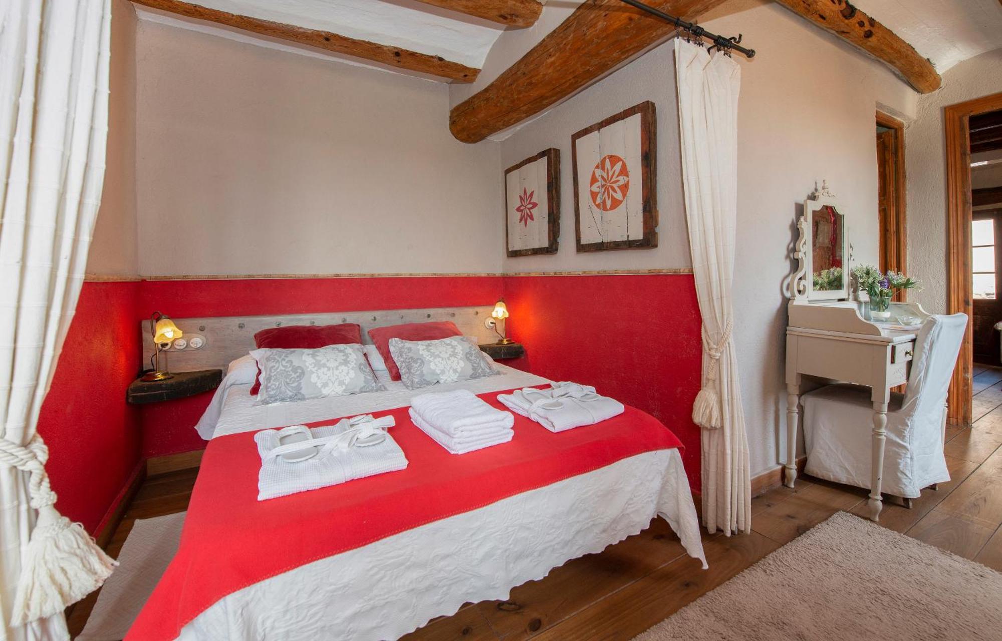 Les Vinyes Alojamiento Rural Boutique & Spa Vilardida Ngoại thất bức ảnh